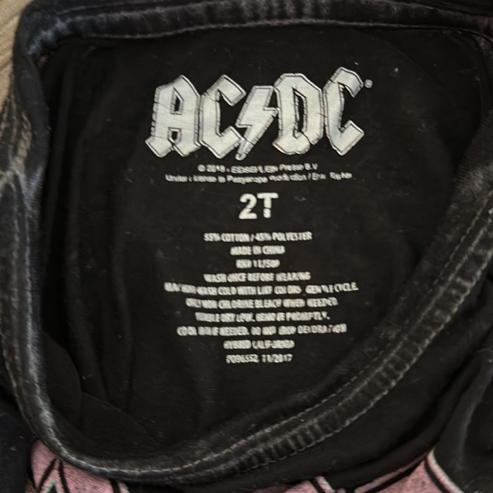 AC/DC tee - Picture 3 of 3